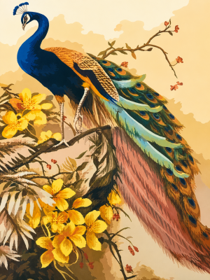 Pfau auf blühenden Ästen
